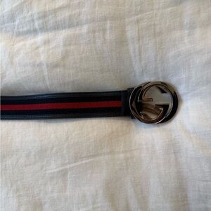 Gucci Men's Belt with Navy and Red Stripe